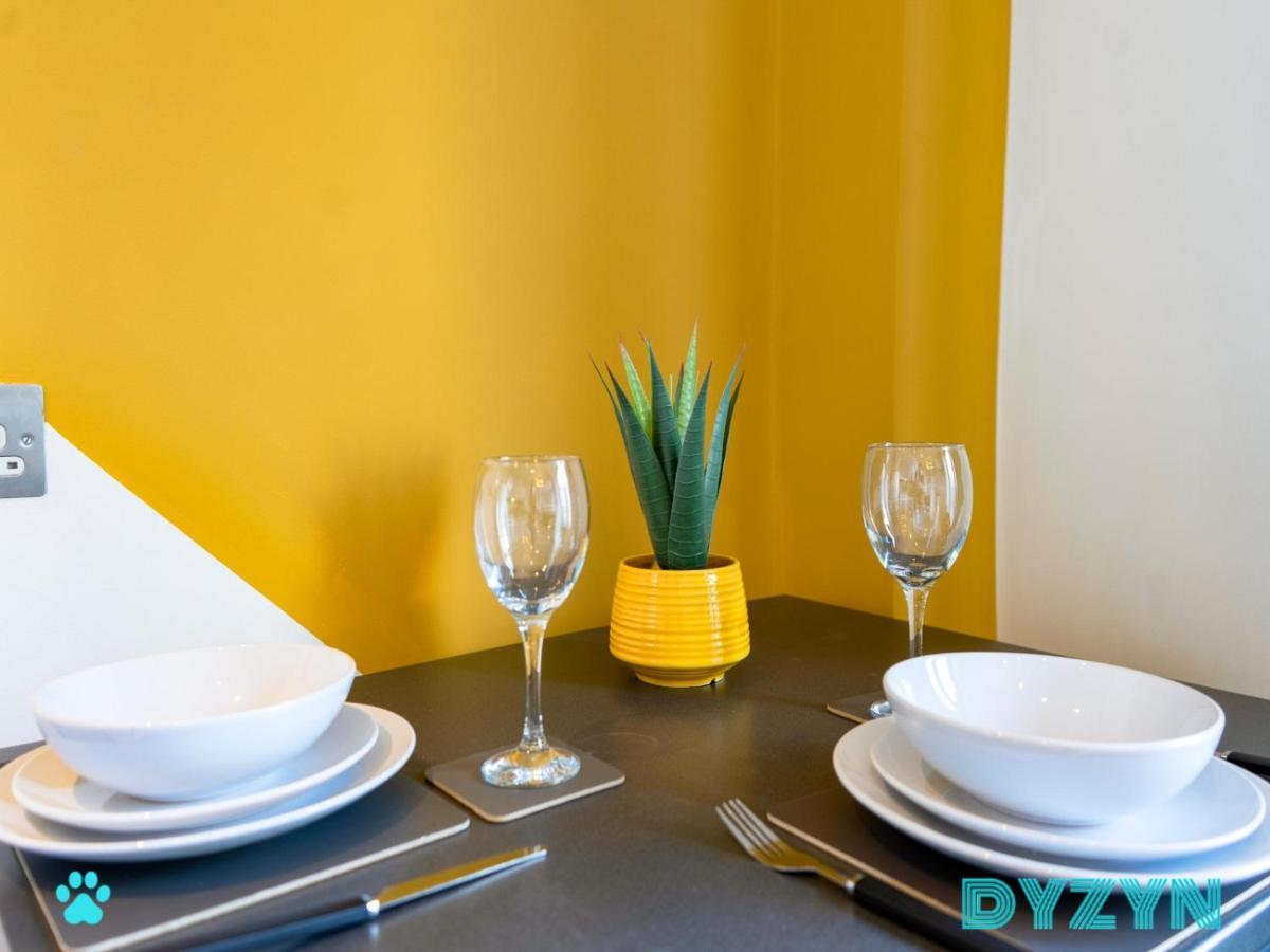 Cozy 2Br Retreat Prime Cardiff Location Διαμέρισμα Εξωτερικό φωτογραφία