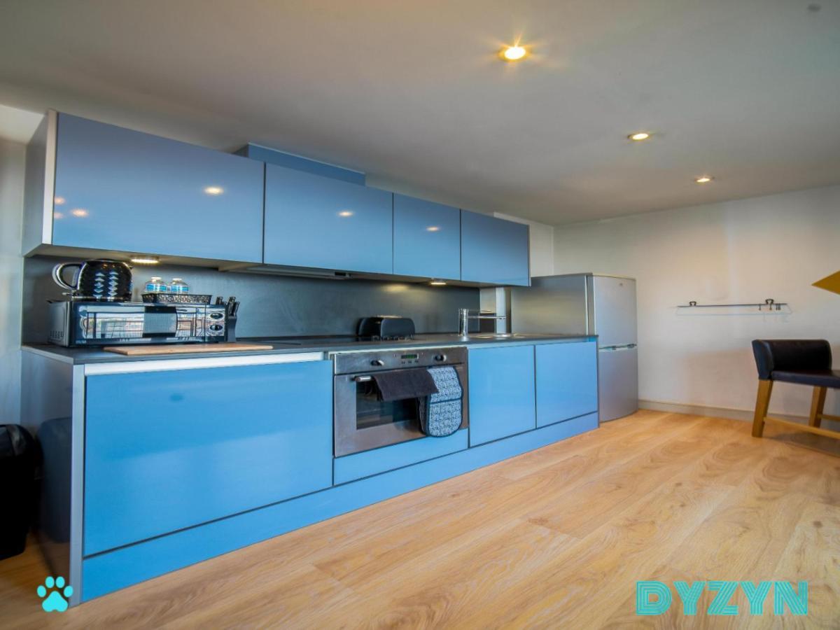 Cozy 2Br Retreat Prime Cardiff Location Διαμέρισμα Εξωτερικό φωτογραφία